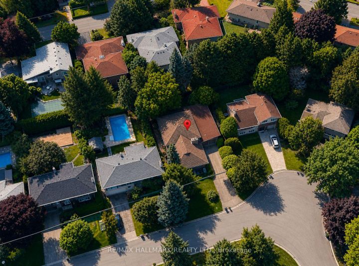Photo 35 at 11 Sutcliffe Drive, Bayview Village, Toronto
