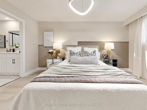 Photo 17 at 76 Clancy Drive, Don Valley Village, Toronto