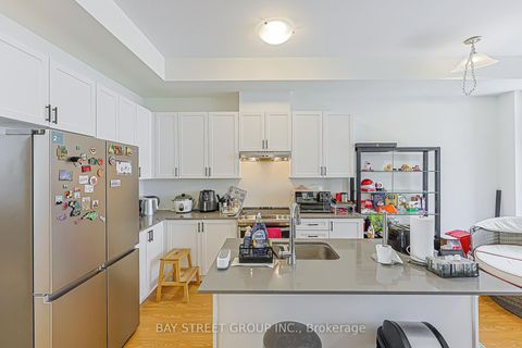 Photo 8 at 44 Seine Lane, Rural Richmond Hill, Richmond Hill