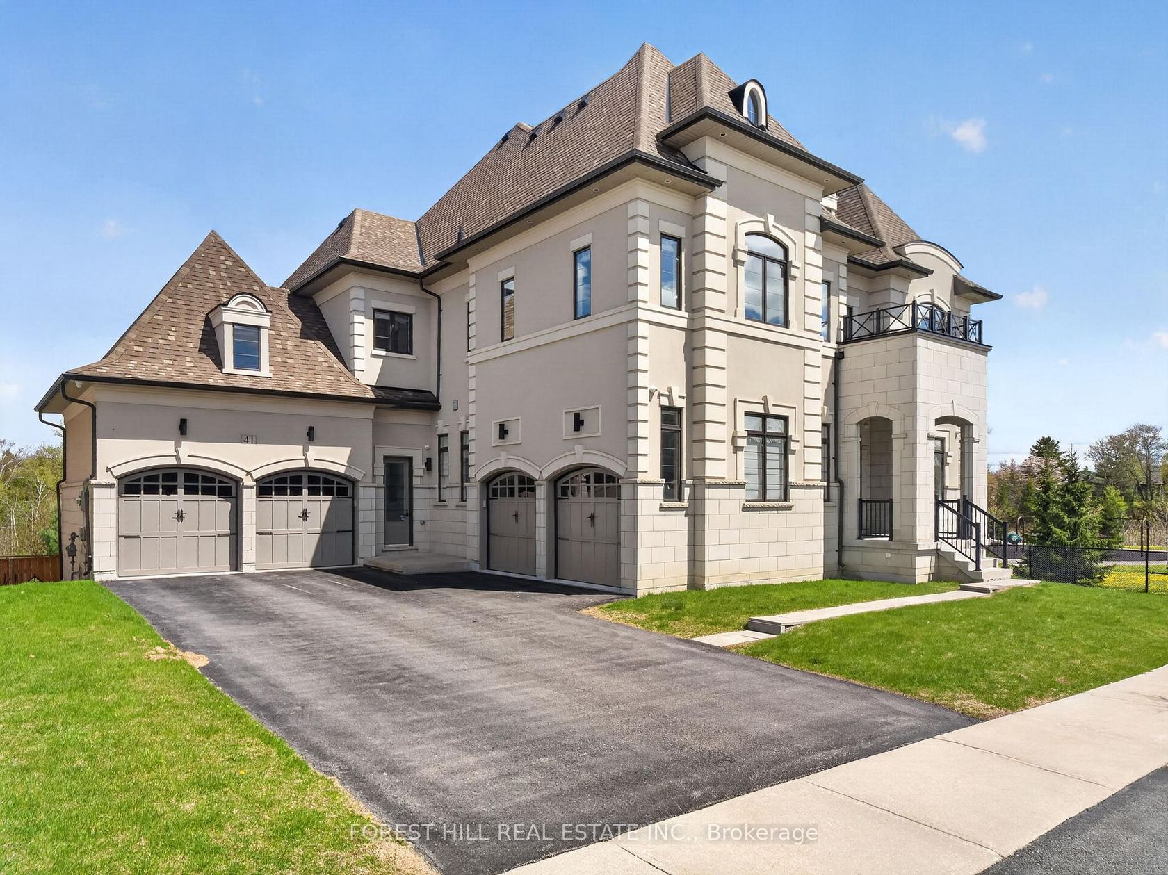 41 Elmers Lane, King City, King photo number 2