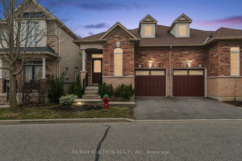 Photo 1 at 14 - 578 Tapestry Lane, Wyndham, Newmarket