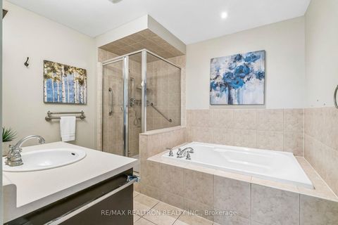 Photo 17 at 14 - 578 Tapestry Lane, Wyndham, Newmarket