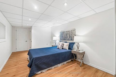 Photo 33 at 14 - 578 Tapestry Lane, Wyndham, Newmarket