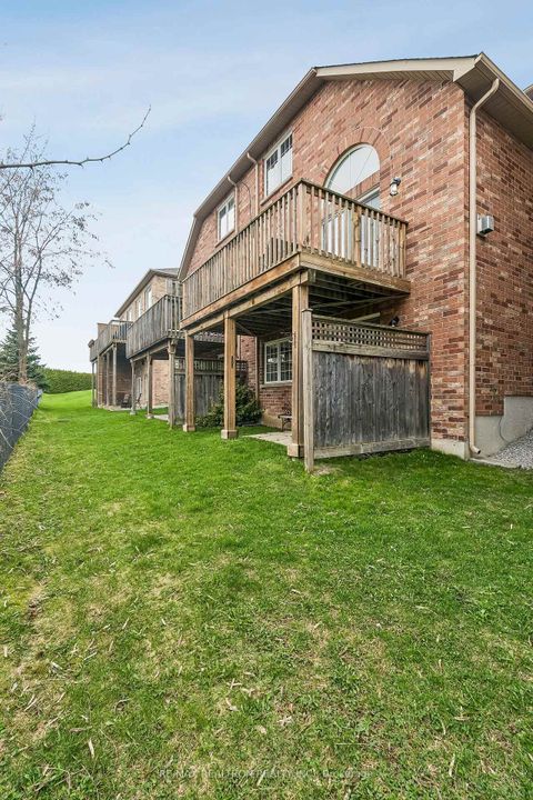 Photo 34 at 14 - 578 Tapestry Lane, Wyndham, Newmarket