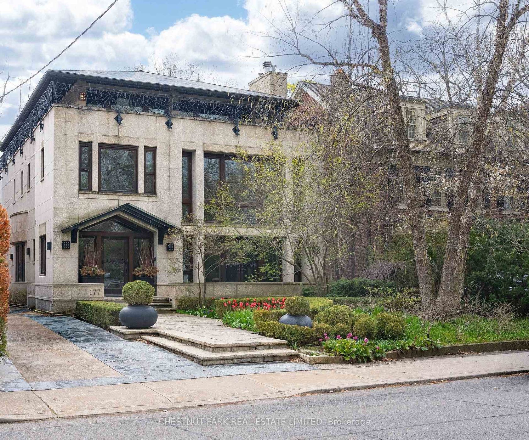 177 Roxborough Drive, Moore Park, Toronto photo 3