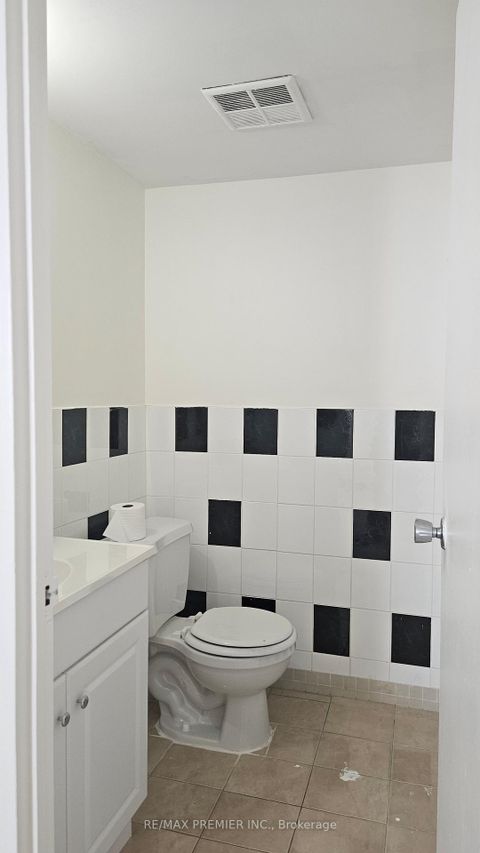 Photo 13 at 705 - 5 San Romano Way, Black Creek, Toronto