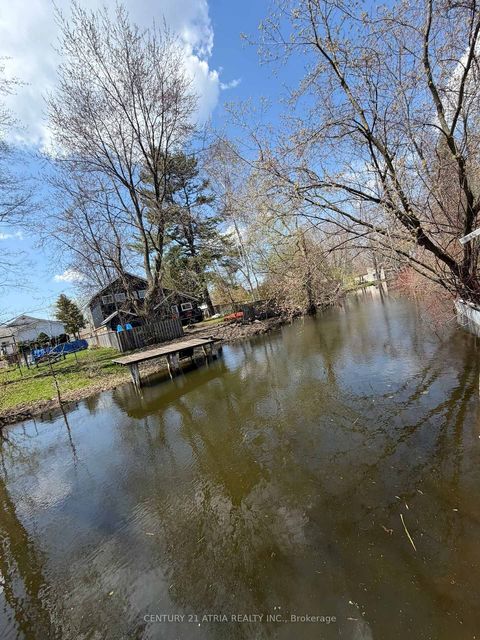 Photo 2 at 27 Waterbend Drive, Keswick South, Georgina