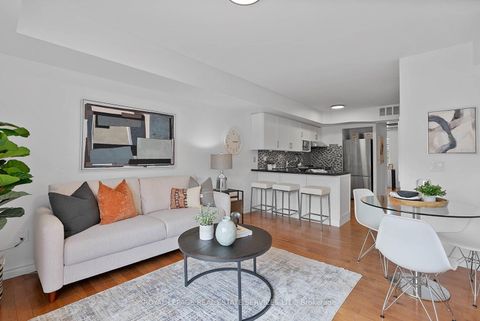 Photo 9 at 207 - 262 St Helens Avenue, Dufferin Grove, Toronto