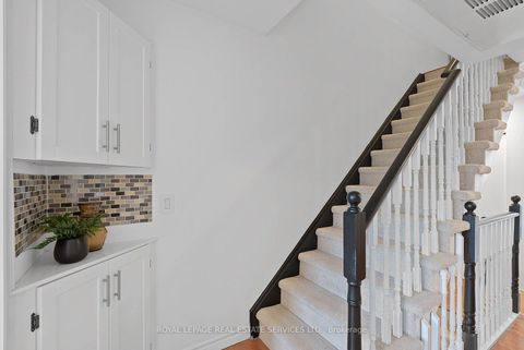Photo 15 at 207 - 262 St Helens Avenue, Dufferin Grove, Toronto
