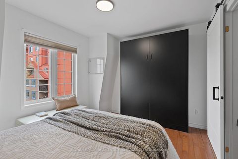 Photo 19 at 207 - 262 St Helens Avenue, Dufferin Grove, Toronto