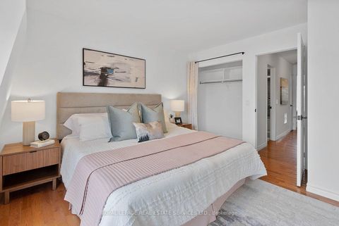 Photo 21 at 207 - 262 St Helens Avenue, Dufferin Grove, Toronto