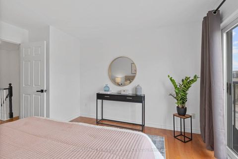 Photo 23 at 207 - 262 St Helens Avenue, Dufferin Grove, Toronto
