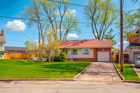 Photo 0 at 9 Camborne Avenue, CFB, Toronto