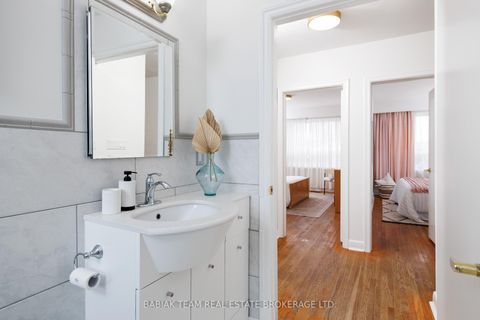 Photo 26 at 9 Camborne Avenue, CFB, Toronto
