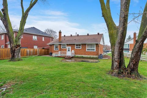Photo 41 at 9 Camborne Avenue, CFB, Toronto