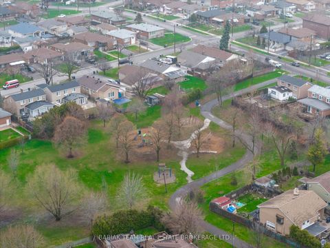 Photo 45 at 9 Camborne Avenue, CFB, Toronto