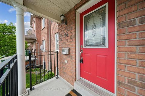 Photo 5 at 14 Connolly Street, Pellam Park, Toronto