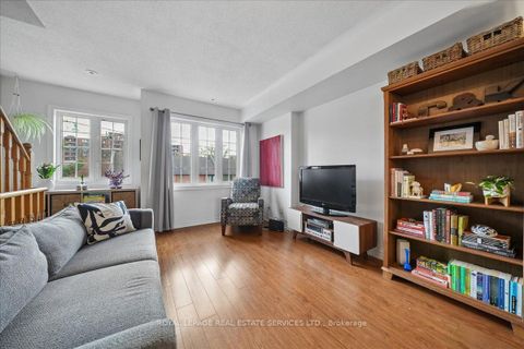 Photo 10 at 14 Connolly Street, Pellam Park, Toronto