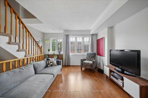 Photo 11 at 14 Connolly Street, Pellam Park, Toronto