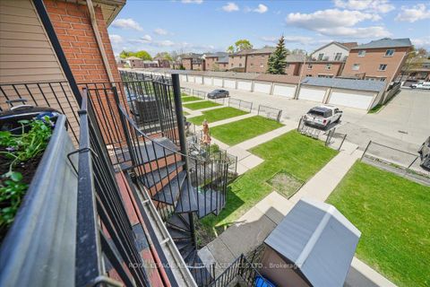 Photo 25 at 14 Connolly Street, Pellam Park, Toronto