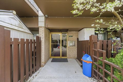 Photo 1 at 205 - 5877 Bathurst Street, Newtonbrook West, Toronto