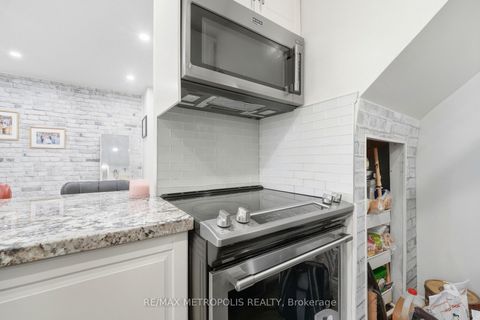 Photo 13 at 205 - 5877 Bathurst Street, Newtonbrook West, Toronto