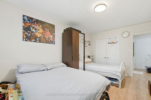 Photo 23 at 205 - 5877 Bathurst Street, Newtonbrook West, Toronto