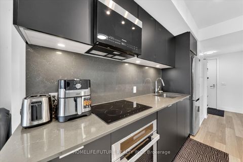 Photo 14 at 1017 - 8 Cedarland Drive, Unionville, Markham