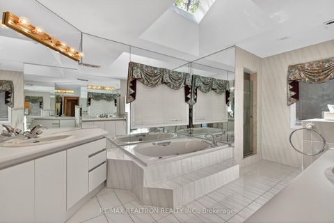 Photo 30 at 15 Sunforest Court, Newtonbrook West, Toronto