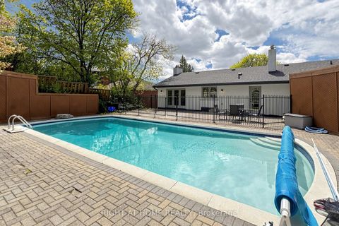 Photo 7 at 41 Larabee Crescent, Donalda, Toronto