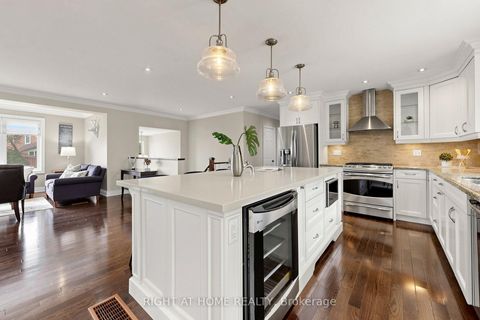 Photo 13 at 41 Larabee Crescent, Donalda, Toronto