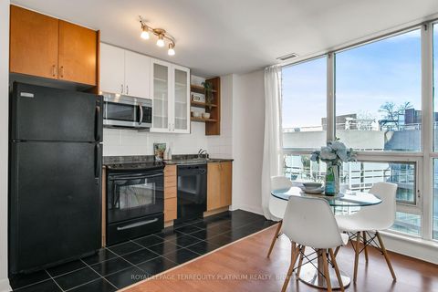 Photo 8 at 727 - 600 Fleet Street, Niagara, Toronto