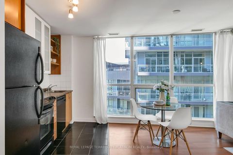 Photo 11 at 727 - 600 Fleet Street, Niagara, Toronto