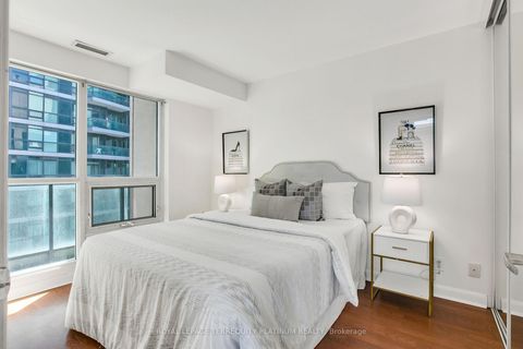 Photo 12 at 727 - 600 Fleet Street, Niagara, Toronto