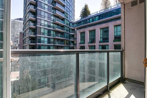 Photo 15 at 727 - 600 Fleet Street, Niagara, Toronto