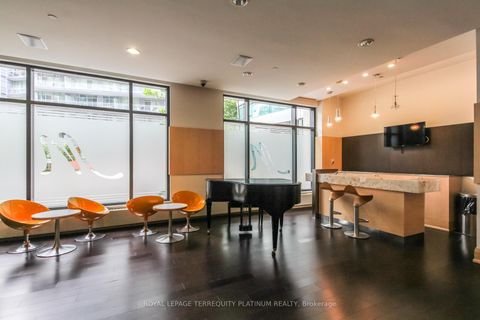 Photo 25 at 727 - 600 Fleet Street, Niagara, Toronto