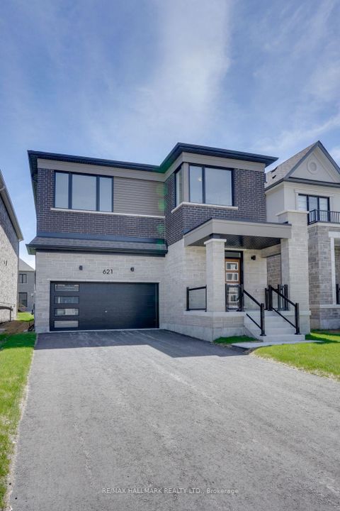 Photo 2 at 621 Mika Street, Rural Innisfil, Innisfil