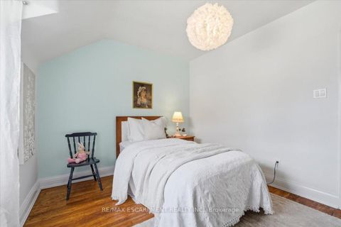 Photo 21 at 242 The Kingsway, Humber Valley, Toronto