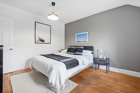 Photo 23 at 242 The Kingsway, Humber Valley, Toronto