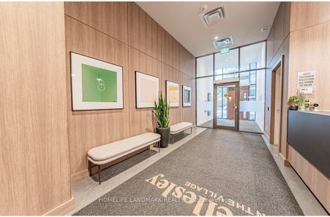 Photo 2 at 307 - 81 Wellesley Street E, Yonge Corridor, Toronto