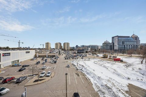 Photo 15 at 203 - 2885 Bayview Avenue, Bayview Village, Toronto