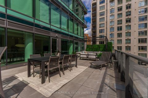 Photo 19 at 1002 - 77 Charles Street W, Bay Street Corridor, Toronto