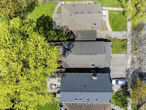 Photo 35 at 42 Clissold Road N, City Centre West, Toronto