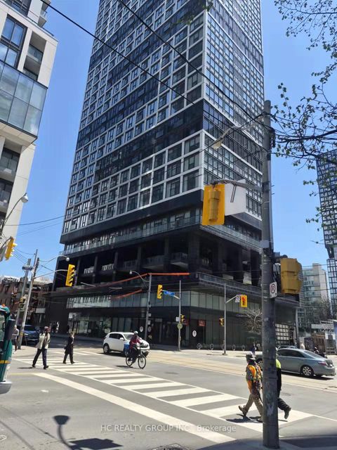 Photo 5 at 928 - 251 JARVIS Street, University, Toronto