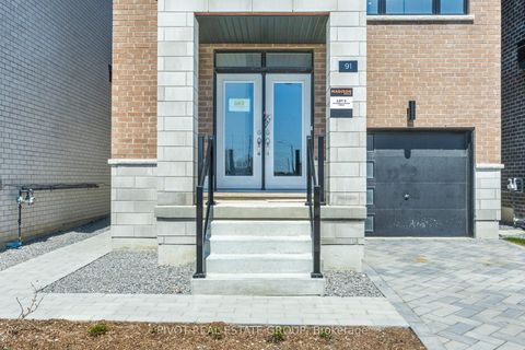 Photo 3 at 91 Danielle Moore Circle, Bendale, Toronto