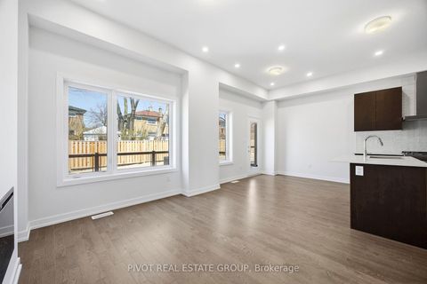 Photo 16 at 91 Danielle Moore Circle, Bendale, Toronto