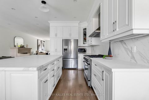 Photo 17 at 80 Lynnhaven Road, Lawrence, Toronto