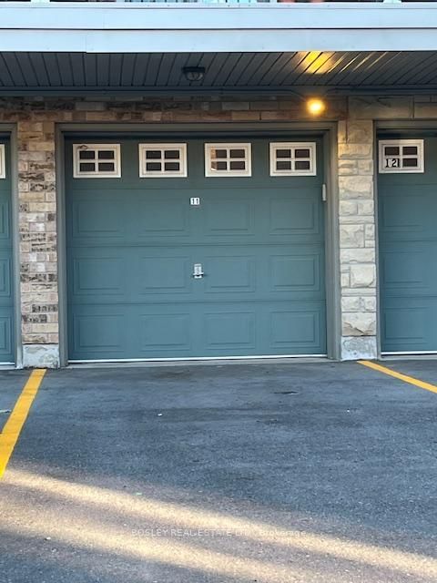 Photo 22 at 11 - 647 C Warden Avenue, Birchmount, Toronto