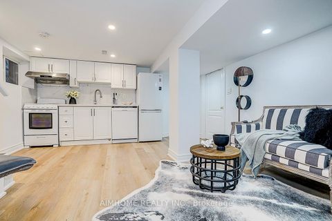 Photo 31 at 107 Glendale Avenue, Roncesvalles, Toronto