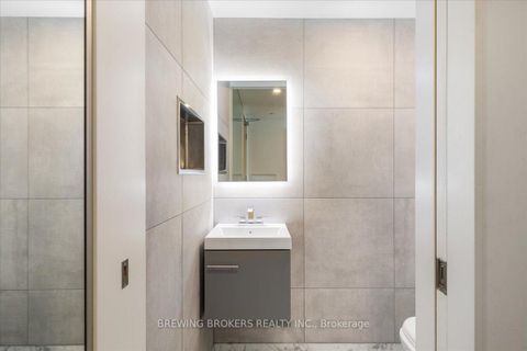Photo 14 at PH1411 - 629 King St W Street, Waterfront Communities C1, Toronto